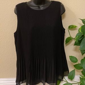 Women’s Black pleated Tunic